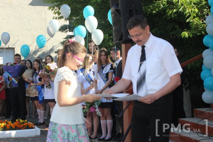 Свято останнього дзвоника відзначили у Мукачівській ЗОШ №13 – 28