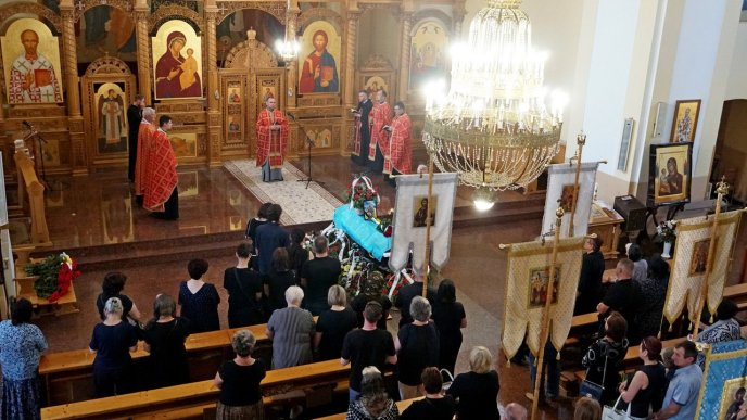 У Мукачеві сьогодні попрощалися із полеглим на війні Героєм – 06