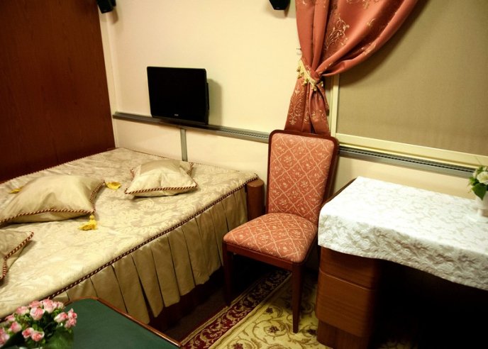 "Укрзалізниця" показала розкішні вагони, які обладнані ванною, кухнею, залою відпочинку і спальнею – 11