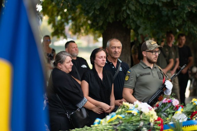 В області поховали Героя, який воював на фронті понад 2 роки – 07 В області поховали Героя, який воював на фронті понад 2 роки – 07