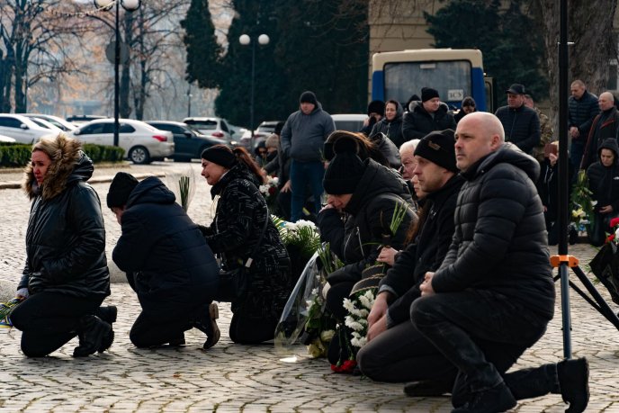 Ужгород попрощався із 39-річним Героєм – 02