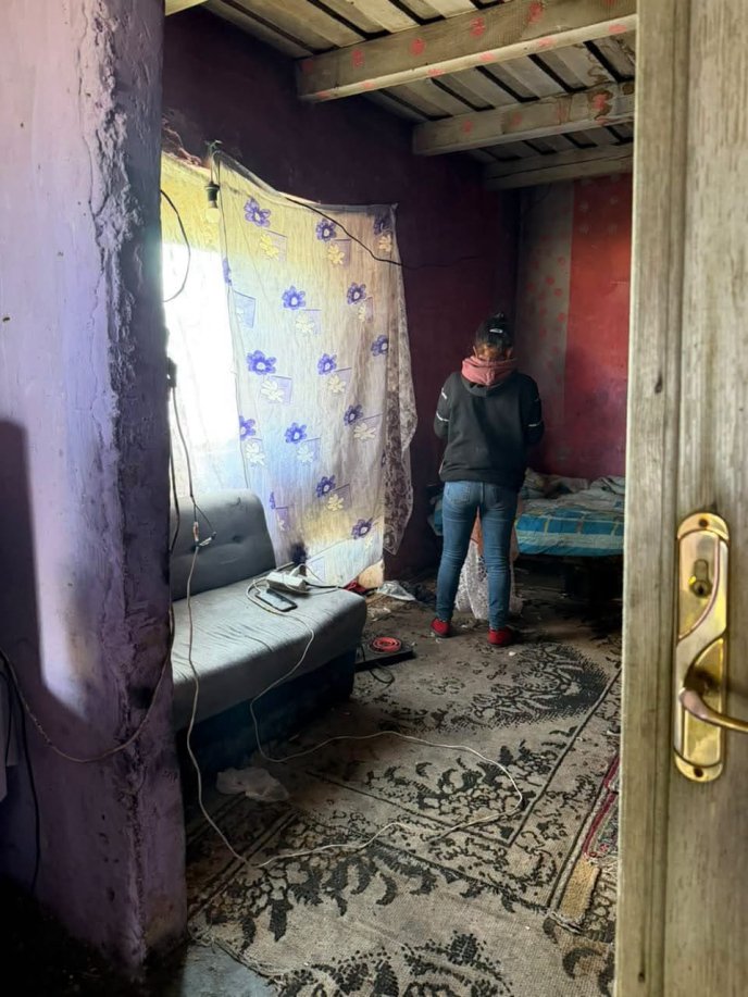 На Закарпатті діти жили в «хліву», в омбудсмена звинувачують служби – 01