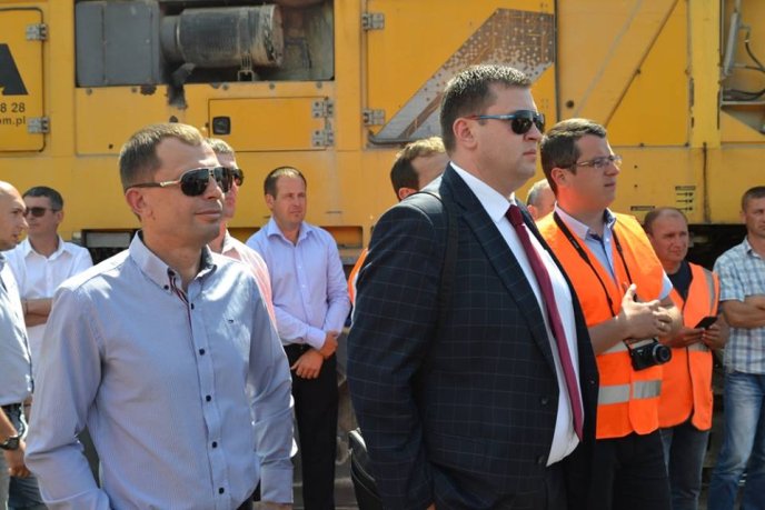 Володимир Гройсман особисто проінспектував розбудову однієї з ключових автодоріг Закарпаття – 06