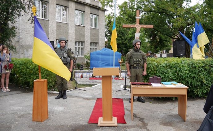 В Ужгороді відкрили меморіал пам’яті бійців АТО – 01