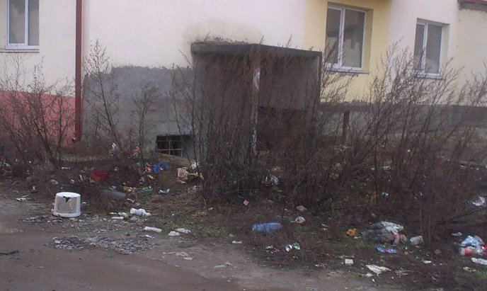 На вулиці Кармелюка в Ужгороді можуть встановити смітники та майданчики – 04