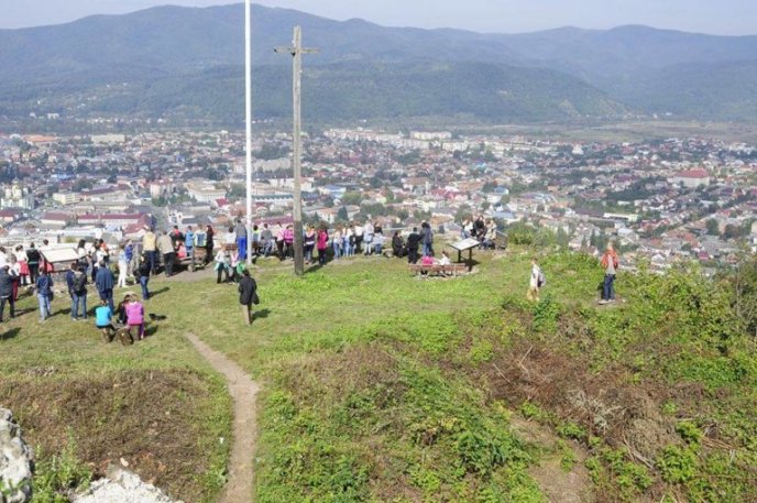 У Хустському замку з’явились інформаційні стенди – 03