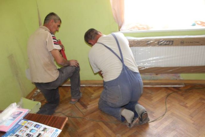 У Мукачеві триває реконструкція Будинку школярів – 02