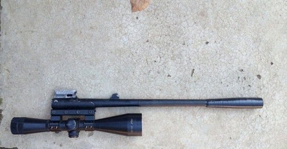 У трьох районах Закарпаття правоохоронці виявили сховки зі зброєю – 04