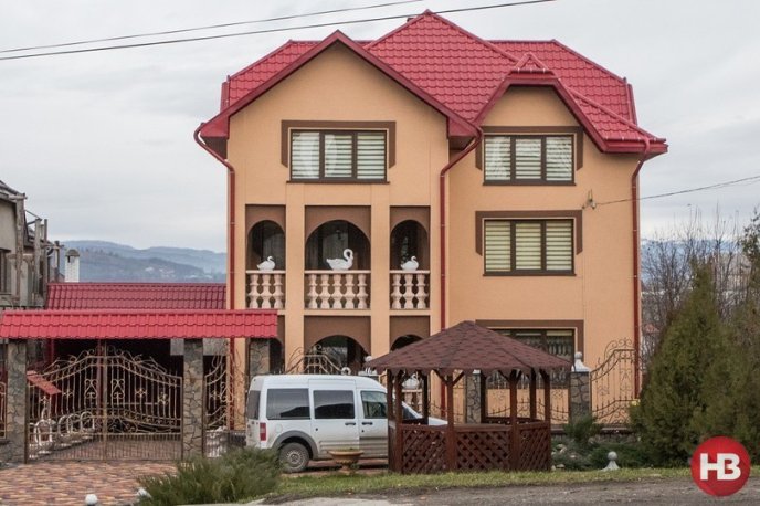 Як заробітчани перетворили невелике село на Закарпатті на елітне котеджне селище – 11