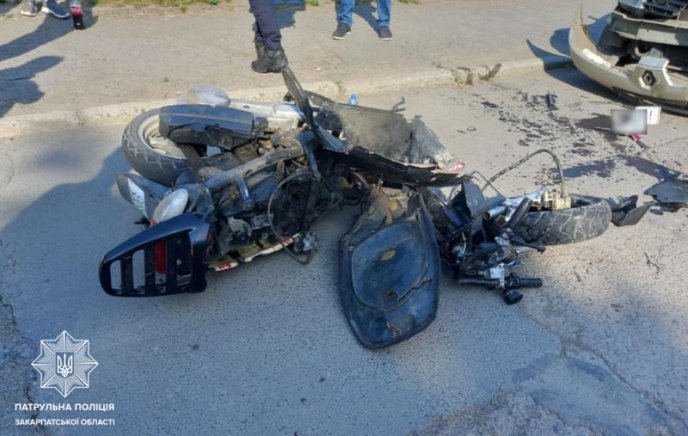 Патрульні шукають очевидців аварії – 04