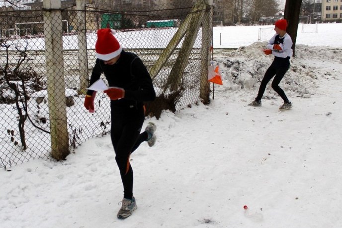 У Мукачеві пройшли змагання зі спортивного орієнтування на "Призи від Святого Миколая" (ФОТО) – 02