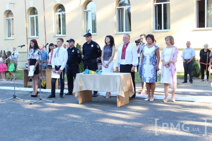 Свято Першого дзвоника відзначили у Мукачівській ЗОШ №1 ім. Пушкіна – 08