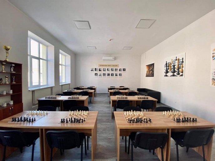 У Мукачеві відкрили Палац культури та мистецтв – 07