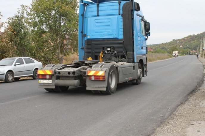 Ігор Бондаренко перевірив, як проходить ремонт доріг на Мукачівщині – 05