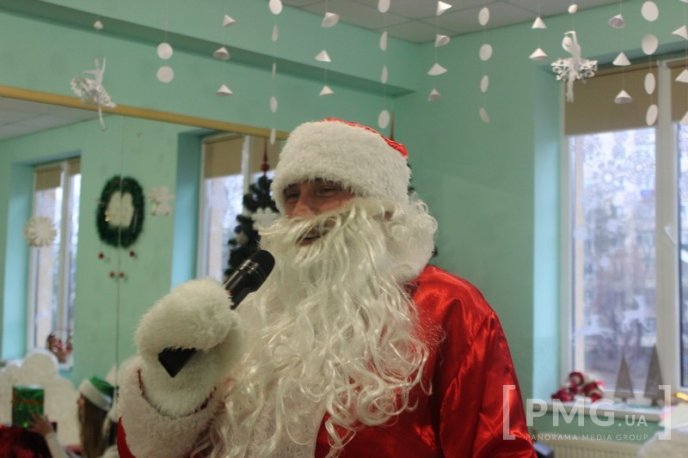 Жителі Мукачева подарували маленьким переселенцям із Донбасу свято – 08