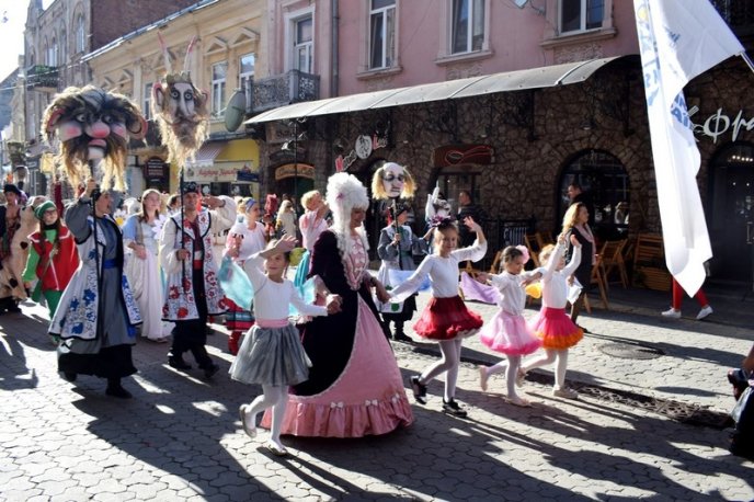 В Ужгороді розпочався фестиваль "Інтерлялька-2019" – 11