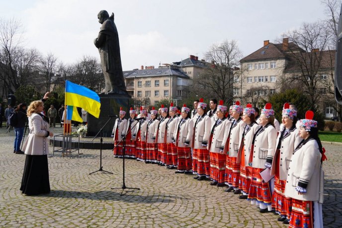 В Ужгороді відбулися урочистості, присвячені 210-ій річниці з Дня народження Тараса Шевченка – 02