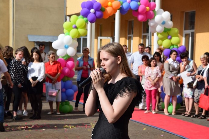 У школах Мукачева пролунав останній дзвінок – 14