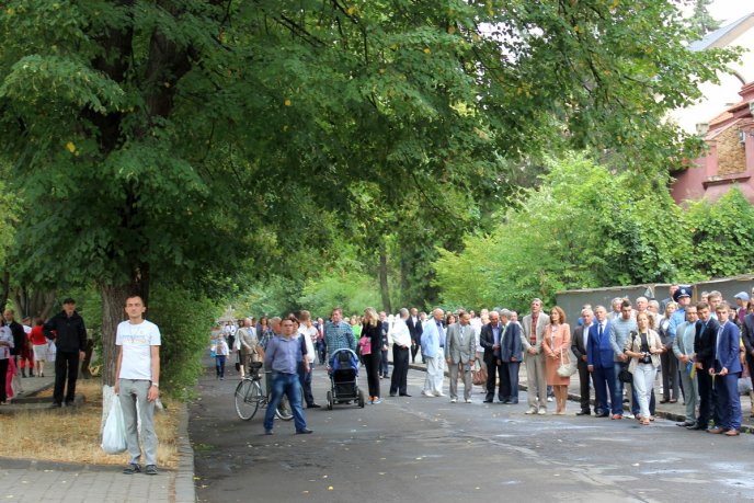 У День Прапора в Ужгороді відбулась святкова хода – 05