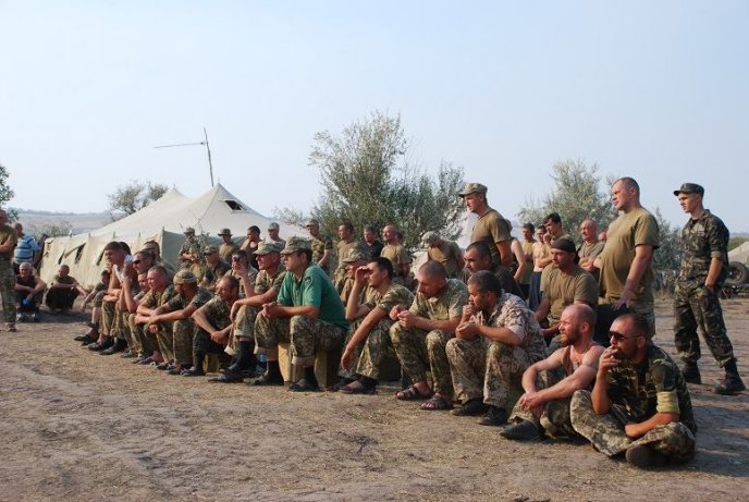 Для військовослужбовців зі 128-ї бригади влаштували фронтовий концерт – 05