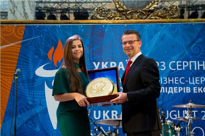 Найкращі підприємства України відзначені нагородами на церемонії до Дня Незалежності – 03