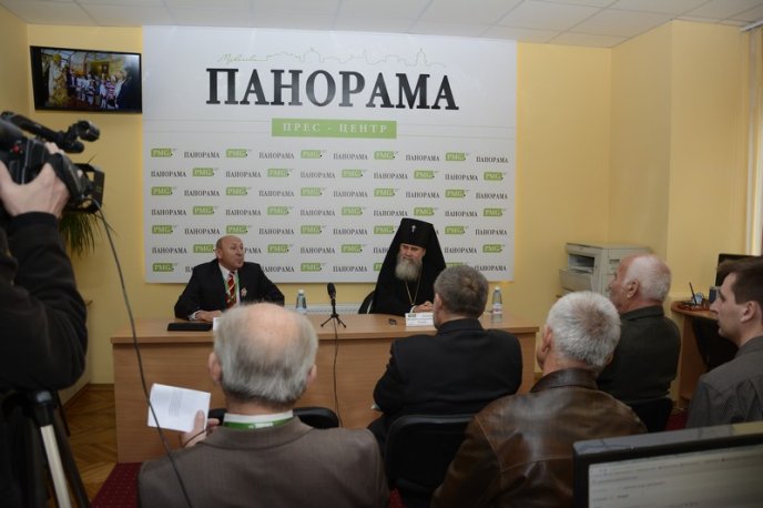 Владика Феодор освятив нововідкритий прес-центр у Мукачеві (ФОТО, ВІДЕО, ОНОВЛЕНО) – 04