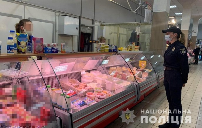 Поліція провела рейди на ринках Мукачева та Ужгорода – 01