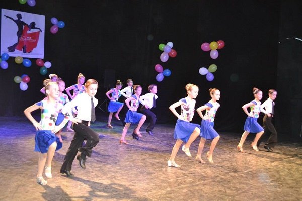 Берегівський колектив "Гармонія" показав місцевій публіці звітний концерт – 02