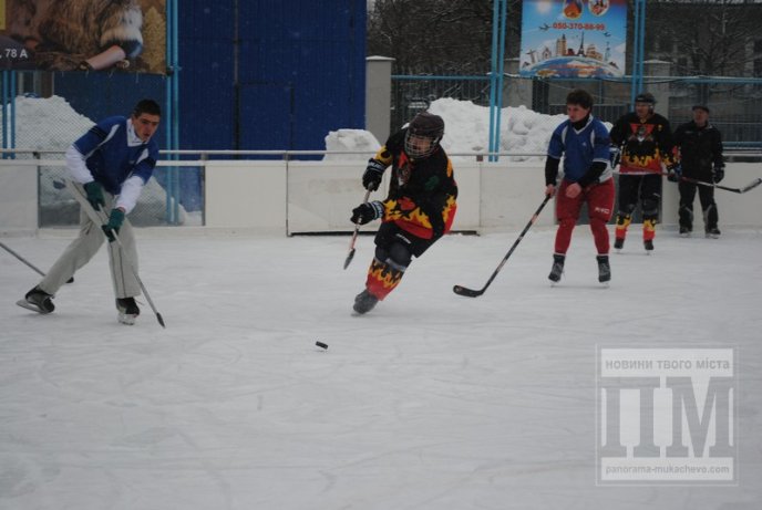 У Мукачеві відбувся відкритий Кубок області з хокею (ФОТО) – 14