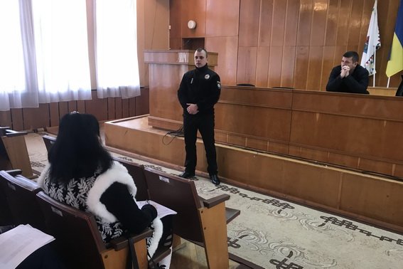 Якщо дитина впродовж 10 днів не з’являється у школі, то до батьків навідається поліція – 02