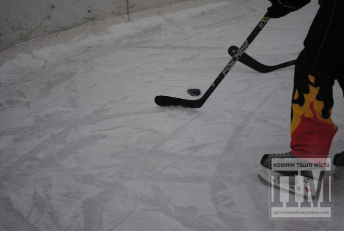 У Мукачеві відбувся відкритий Кубок області з хокею (ФОТО) – 18