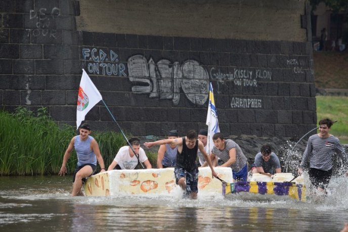 В обласному центрі відбувся один із найочікуваніших заходів літа – «Ужгородська регата» – 14