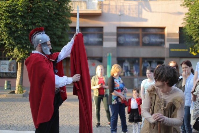 У Мукачеві провели оригінальну відкриту екскурсію – 03