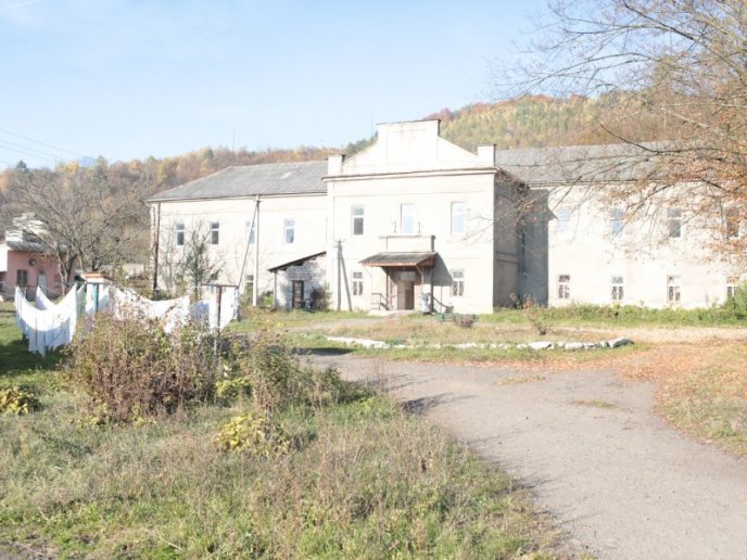 У мережу виклали фото жахливих умов, в яких лікують психічнохворих – 01 У мережу виклали фото жахливих умов, в яких лікують психічнохворих – 01