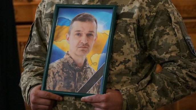 У Мукачеві в останню путь провели двох Героїв – 05