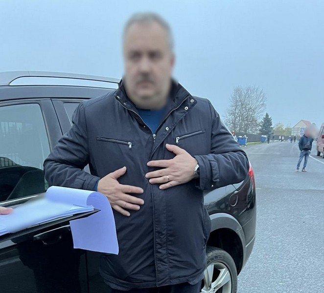 Судитимуть посадовців митного поста "Тиса" – 01