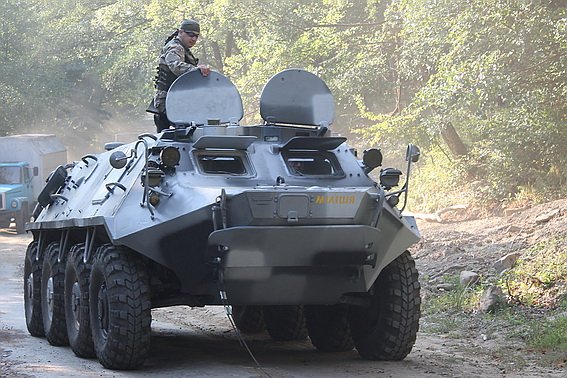 На Закарпатті "поклали на колеса" військову техніку, що понад чверть століття припадала пилом – 07