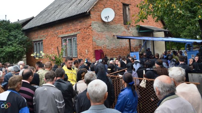 У Буштині попрощались з бійцем АТО Павлом Дурундою – 04