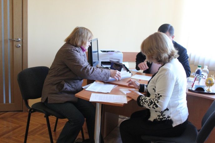 Мукачівці звернулися до народного депутата Валерія Пацкана зі своїми проблемами (ФОТО) – 15 Мукачівці звернулися до народного депутата Валерія Пацкана зі своїми проблемами (ФОТО) – 15