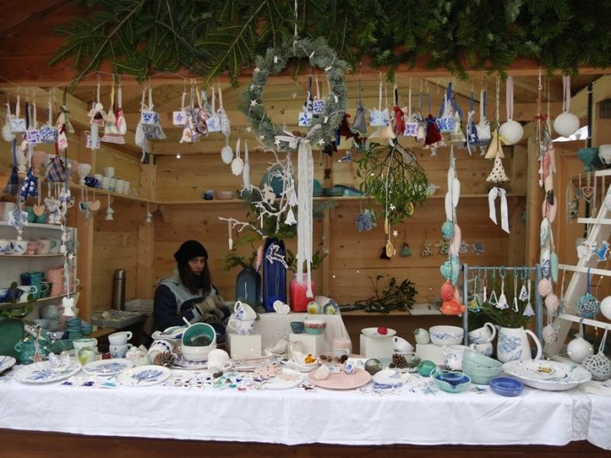 В Ужгороді розпочався новорічно-різдвяний ярмарок – 15