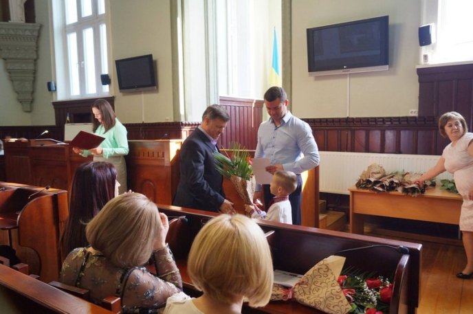 У Мукачеві визначили 10 кращих педагогічних працівників міста – 07