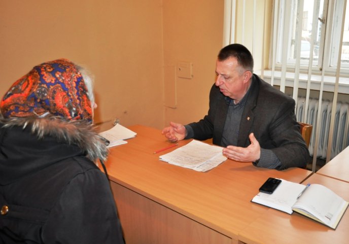 Заступник голови Закарпатської облради пообіцяв допомогти жителям області, які постраждали внаслідок "снігового паводку" – 04 Заступник голови Закарпатської облради пообіцяв допомогти жителям області, які постраждали внаслідок "снігового паводку" – 04