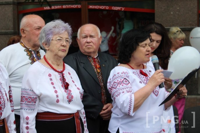 У Мукачеві відзначили 20-ту річницю Конституції України – 08