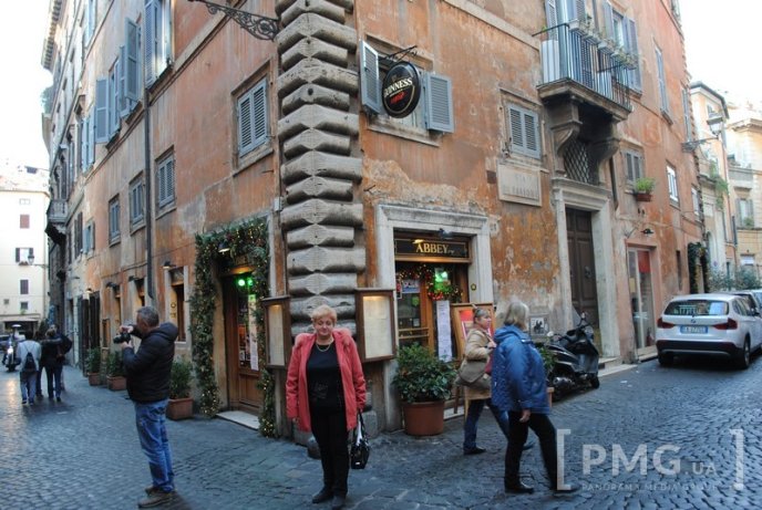 Пригоди українців в Італії – 65