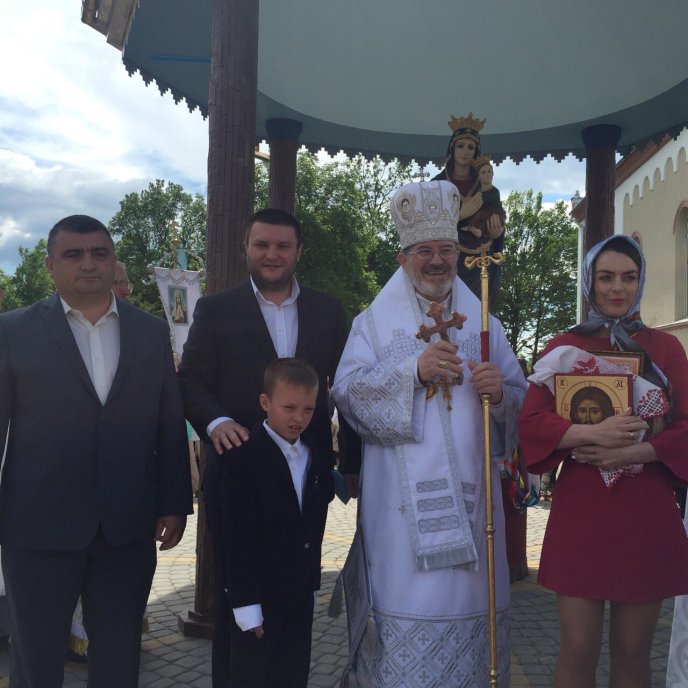 У Зняцеві освятили статую Матері Божої «Неустанної Помочі» – 01