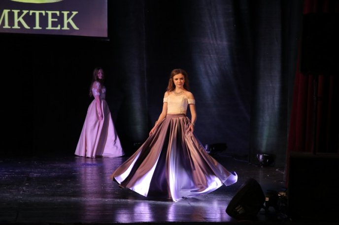 У Мукачеві визначили володарку титулу конкурсу краси "Міс МКТЕК 2018" – 57