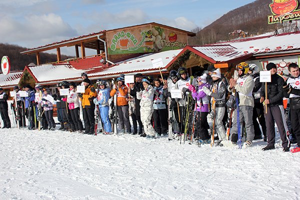 Закарпатські прокурори "взули" і держслужбовців обласного Пенсійного фонду, і працівників ОДА (ФОТО) – 02