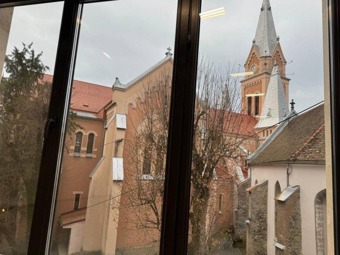 Оренда офісного приміщення у центрі Мукачева: ідеальні умови, доступна ціна – 04 Оренда офісного приміщення у центрі Мукачева: ідеальні умови, доступна ціна – 04