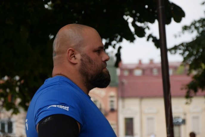 В Ужгороді під дощем змагались силачі – 20 В Ужгороді під дощем змагались силачі – 20
