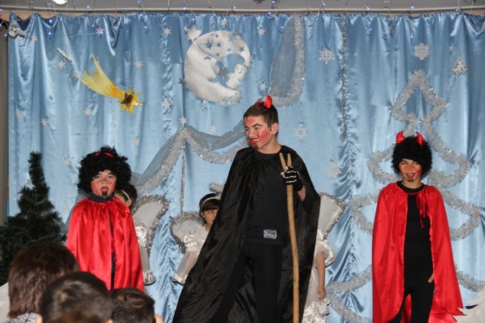 Вихованці Великоберезнянської школи-інтернат отримали подарунки від святого Миколая – 08